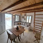 Сasa de vacaciones Lovely House At Village Center *