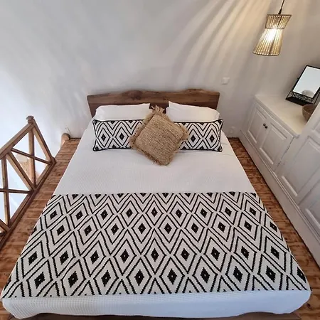 Lovely House At Village Center Ferienhaus *