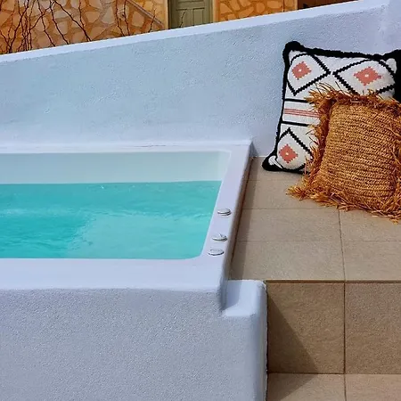 Holiday home Lovely House At Village Center Oia (Santorini)