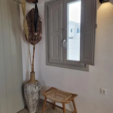 Lovely House At Village Center Ia