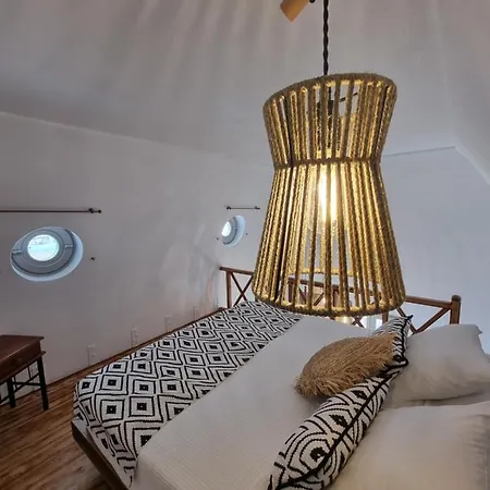 Lovely House At Village Center Oia (Santorini)