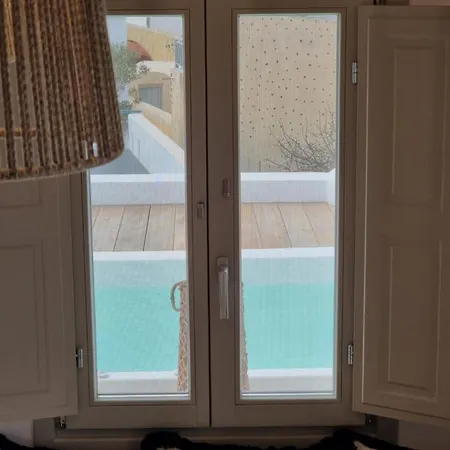 Lovely House At Village Center *