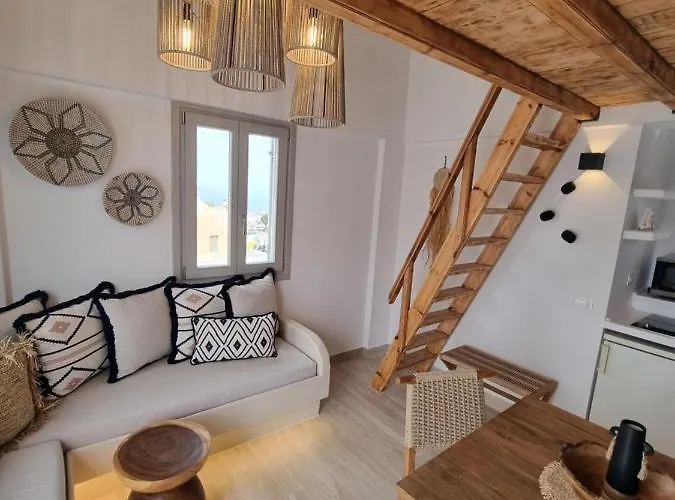 Lovely House At Village Center * 이아