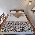 Lovely House At Village Center Ferienhaus *
