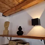 Lovely House At Village Center * Ia