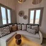 Lovely House At Village Center *