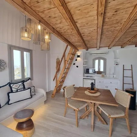 Dom wakacyjny Lovely House At Village Center *